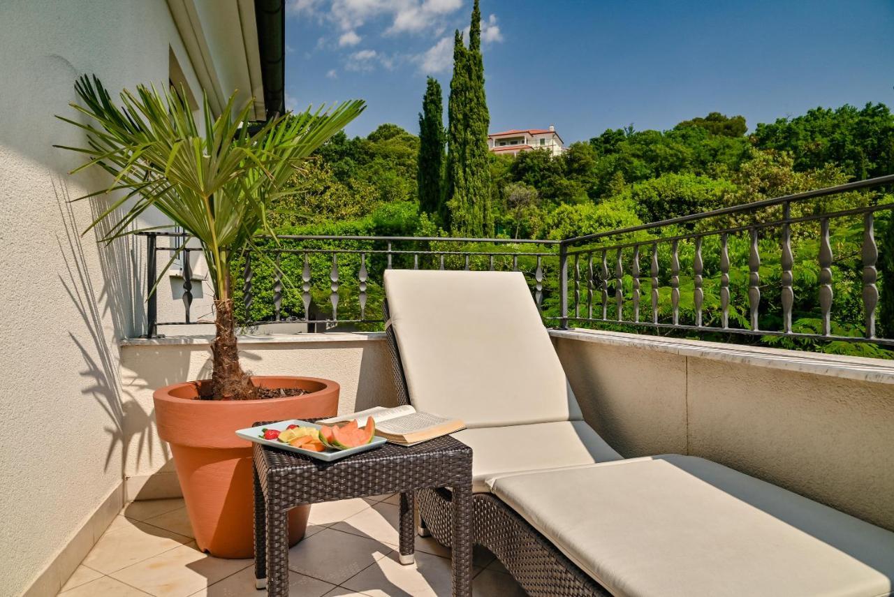 Hotel Laurus - Liburnia Opatija Exteriér fotografie